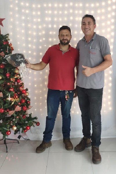 Clientes e Amigos