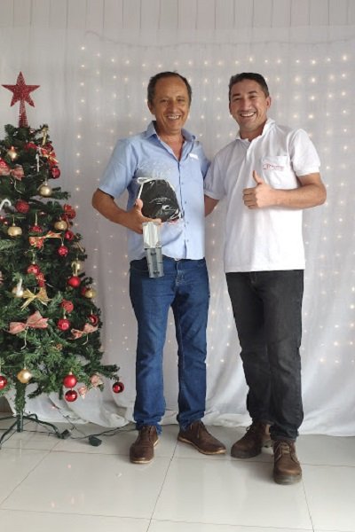 Clientes e Amigos