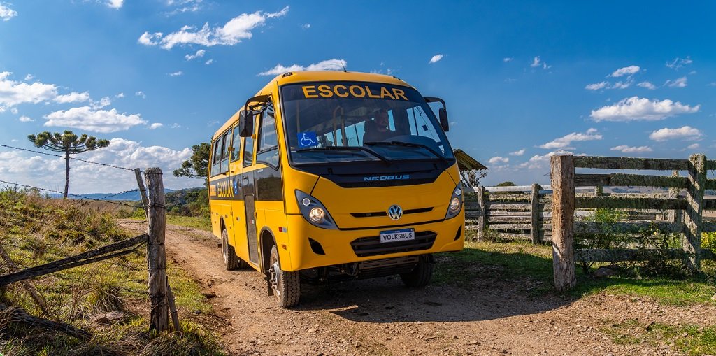 Neobus Thunder